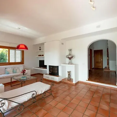 Alma Villa