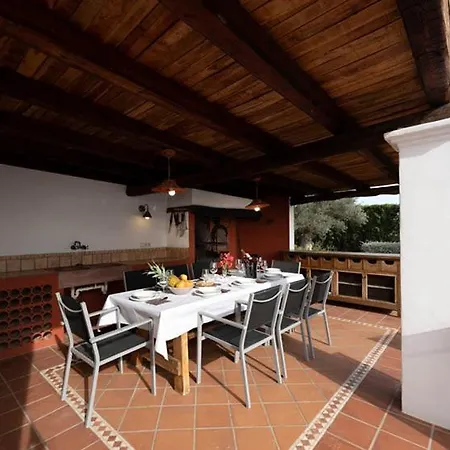Alma Villa *